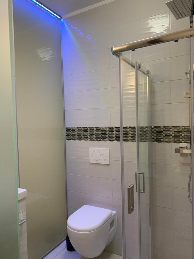 Executive Single Room With En-Suite In Guest House City Centre Luxembourg Bagian luar foto