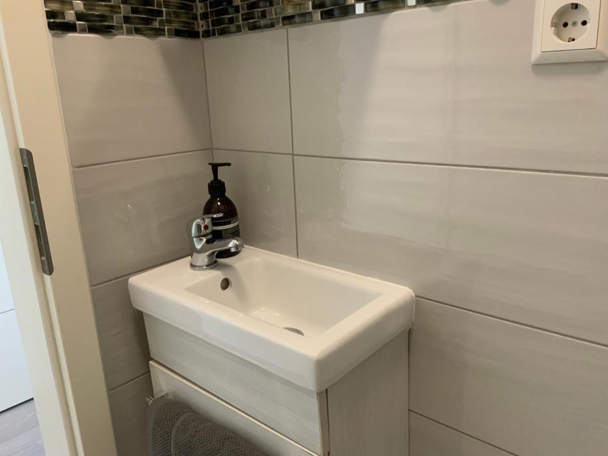 Executive Single Room With En-Suite In Guest House City Centre Luxembourg Bagian luar foto
