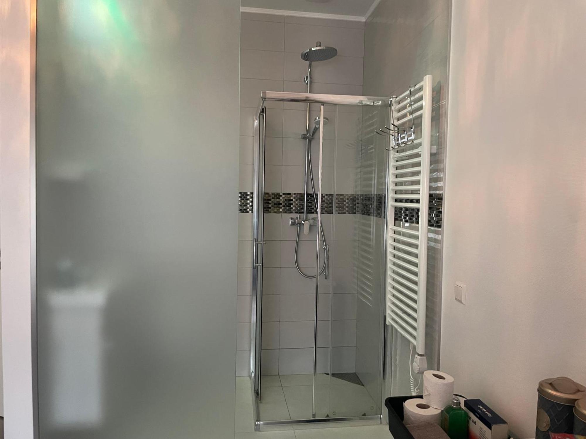 Executive Single Room With En-Suite In Guest House City Centre Luxembourg Bagian luar foto